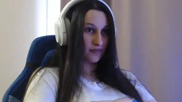 RiffedEye online show from April 13, 2:18 pm