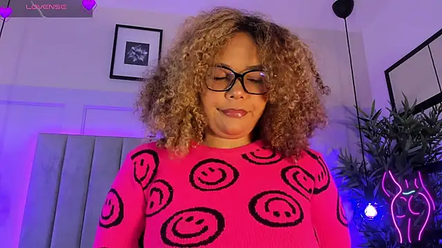 DakotaHarrison online show from April 11, 11:47 am