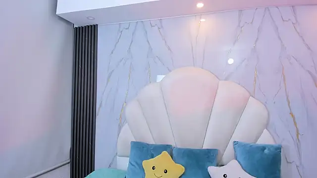 JazmyXXX online show from April 15, 7:36 pm