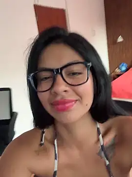 Noa rousse01 online show from April 17, 9:50 pm