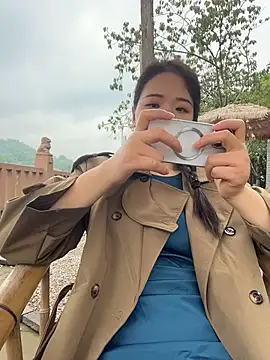 lucyxiaolulu online show from April 6, 2:44 am