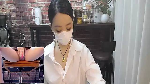 Latte-01 online show from April 17, 2:57 am