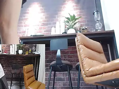 Latte-01 online show from April 14, 10:37 am