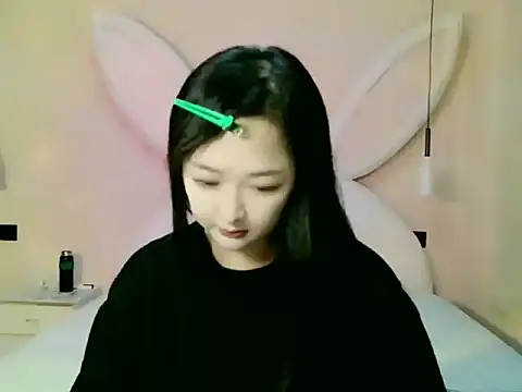 A-Rowan online show from April 16, 9:36 pm