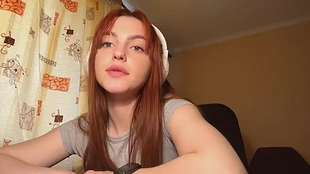 alisaonlyforu online show from April 14, 4:34 am