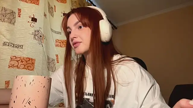 alisaonlyforu online show from April 16, 4:35 am