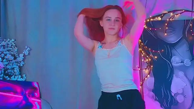 KathrynCanpbell online show from April 16, 9:39 pm