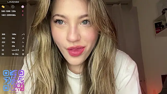 1Kellynaive online show from March 29, 4:06 pm