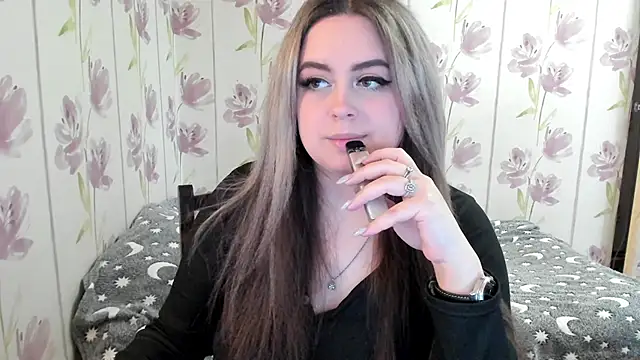 Agathameoww online show from April 14, 9:42 am