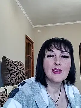 HelgaDennis online show from April 18, 4:26 am