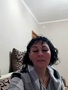 HelgaDennis online show from April 19, 12:10 am