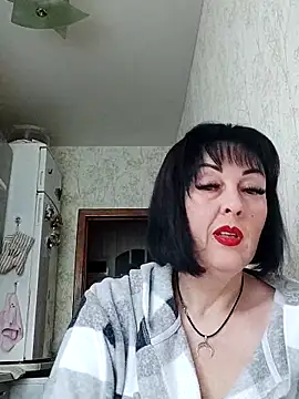 HelgaDennis online show from April 17, 4:14 am