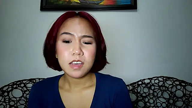 misscutee online show from April 10, 4:02 pm