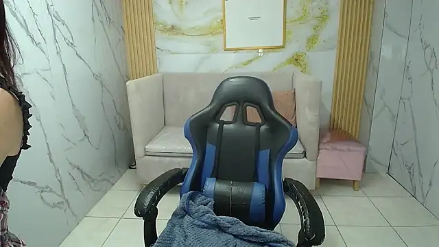 sara 1s online show from April 14, 3:17 am