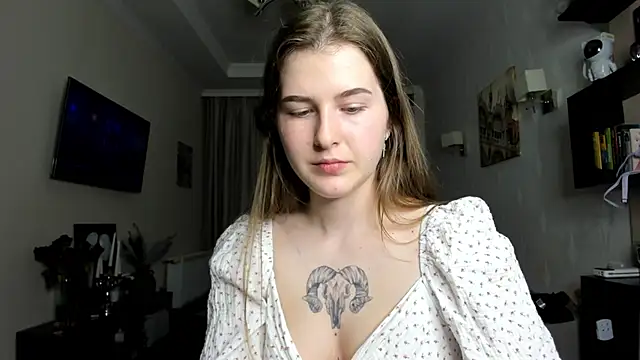 OhMyAlice online show from April 15, 9:48 pm