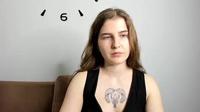 OhMyAlice online show from April 2, 7:11 pm