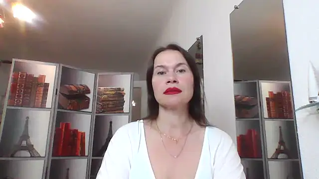 Selena Moo online show from June 18, 7:54 am