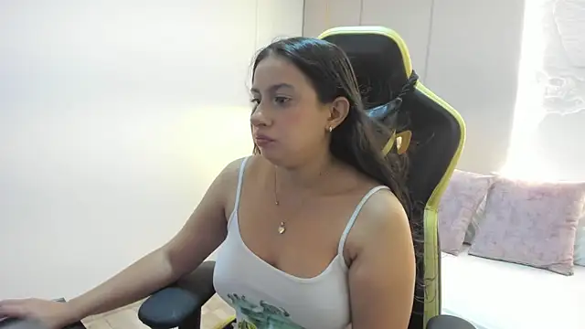 kira relish online show from April 11, 11:03 am