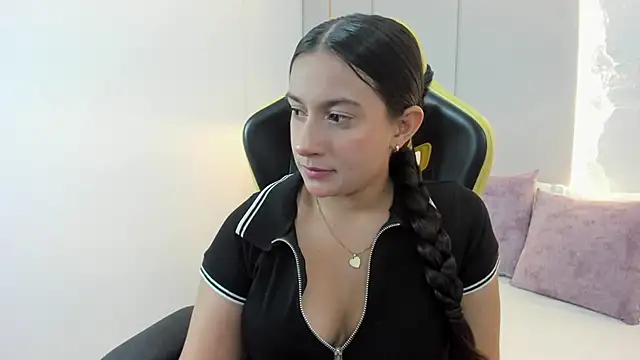 kira relish online show from April 13, 11:22 am