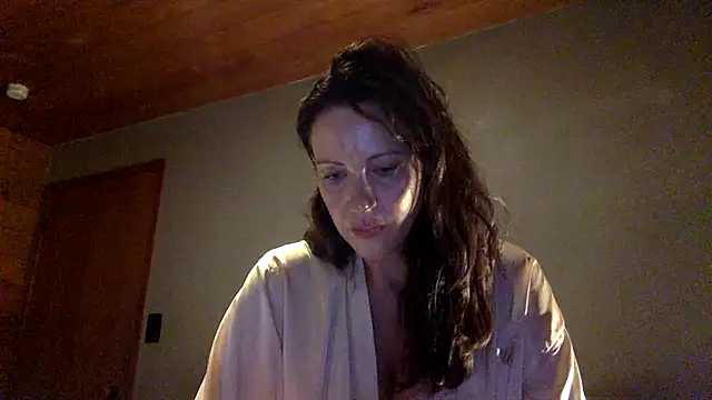 HANA478 online show from April 18, 10:07 am