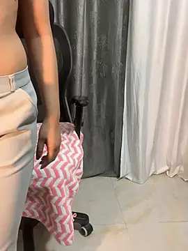 miss-Riya-001002 online show from March 29, 4:28 pm