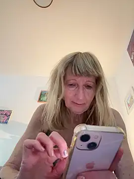 MatureKim online show from March 30, 1:54 pm