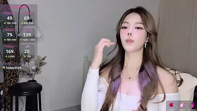 ceekie-77 online show from April 17, 11:40 pm