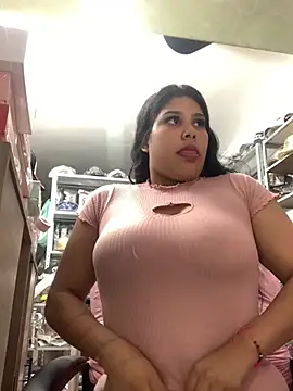 venuslaferte  online show from March 21, 12:32 pm