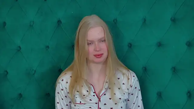 BellaVenatrix online show from April 15, 5:19 am