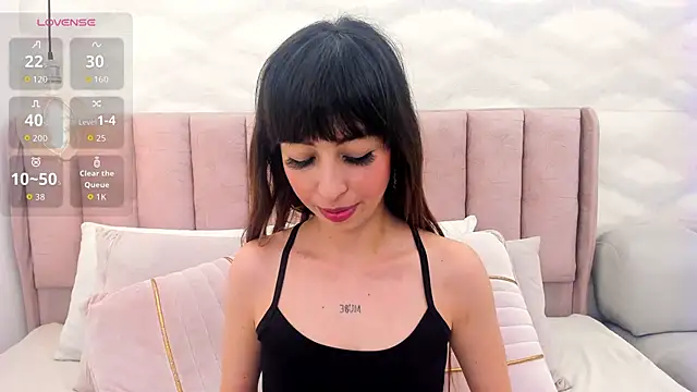 enyel miller online show from April 18, 4:04 am