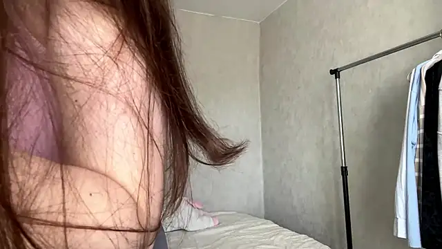 JaIiorianary online show from April 7, 8:16 am