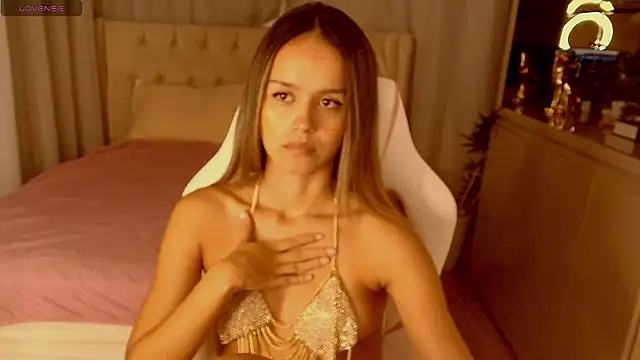 Stacy Tyler online show from April 17, 3:30 am