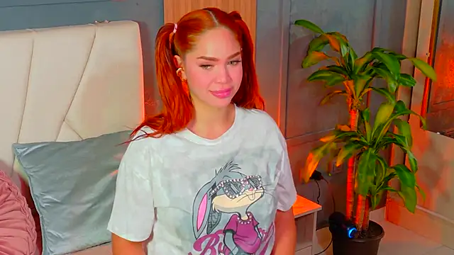 Ambar Mancinii online show from April 16, 9:25 pm