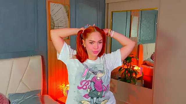 Ambar Mancinii online show from April 16, 9:39 pm