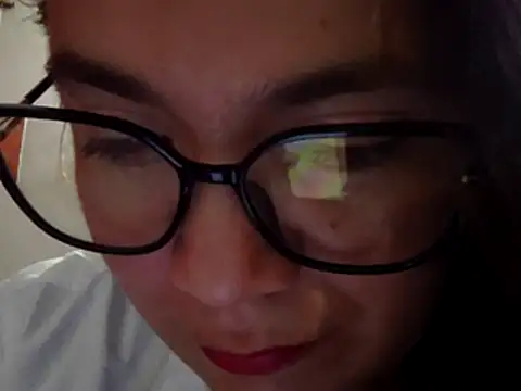 Alaialuxe online show from April 7, 1:07 am