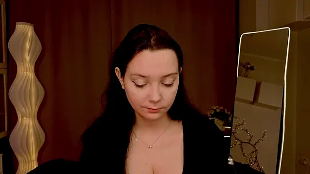 KaraNeagle online show from April 7, 6:15 am