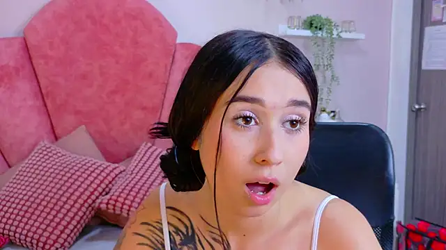 StarrMoon   online show from July 17, 3:11 am