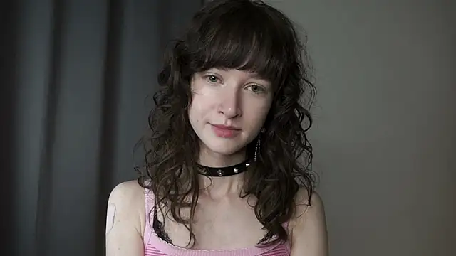 DellaLeck online show from April 1, 7:44 pm