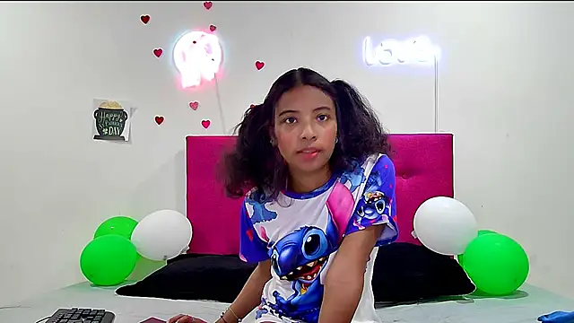 Ellie Cute7 online show from April 4, 7:02 pm