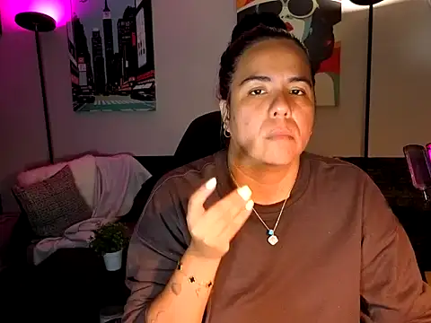 HannaJonns online show from April 16, 5:52 am