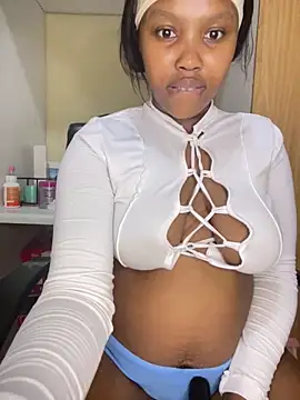 Prettiestheavenly online show from March 24, 7:30 pm