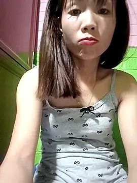 AmyLinee01 online show from April 15, 3:12 pm