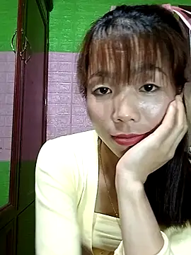 AmyLinee01 online show from April 2, 3:53 pm