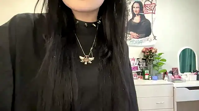 YoursinGoddes online show from April 1, 3:09 pm