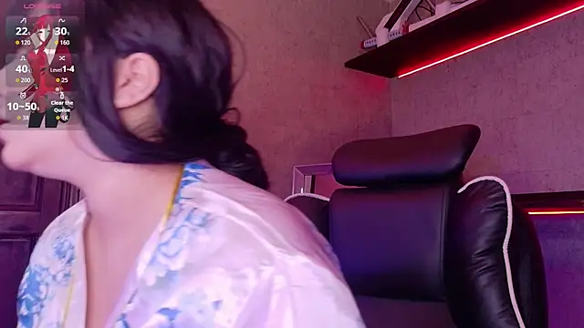 Carmillaa online show from April 10, 10:38 pm