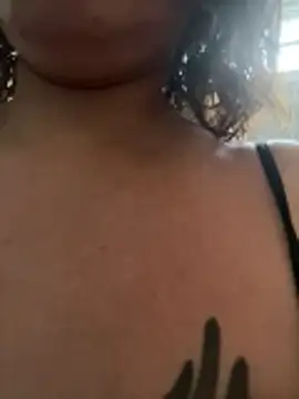 MiaHotboobs online show from April 10, 9:10 pm