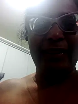 sexymomsn online show from April 3, 11:03 pm