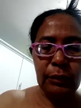 sexymomsn online show from April 13, 12:28 pm