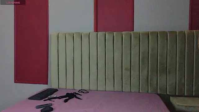 miablanc cr online show from March 29, 12:37 pm