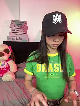 Miia coollins online show from April 17, 9:50 pm